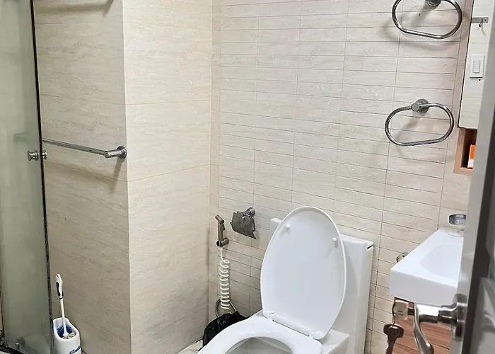 R&r Empire Unit Manila